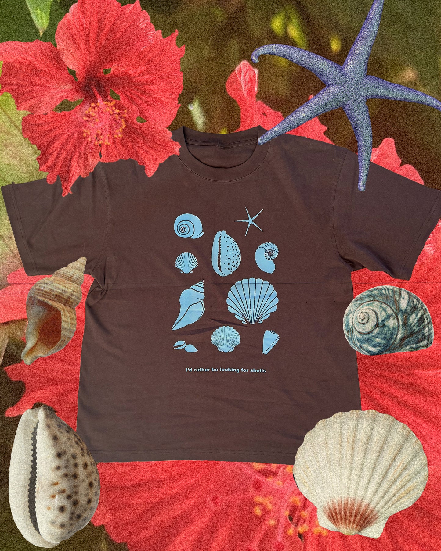 I'd Rather Be Looking for Shells Womens Oversized t-shirt Cobalt Blue